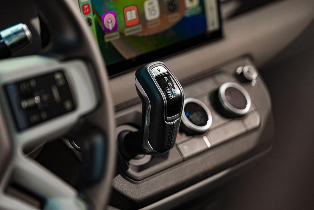 2023 Land Rover Defender 