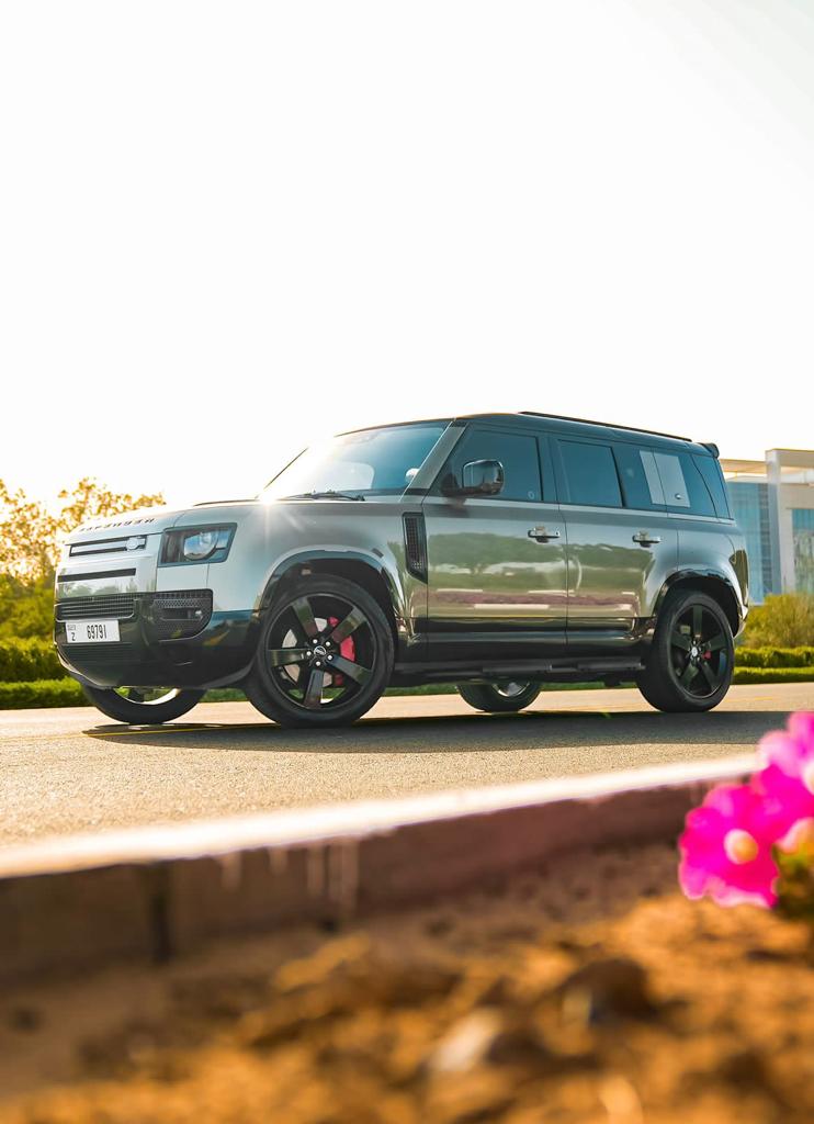 2023 Land Rover Defender 