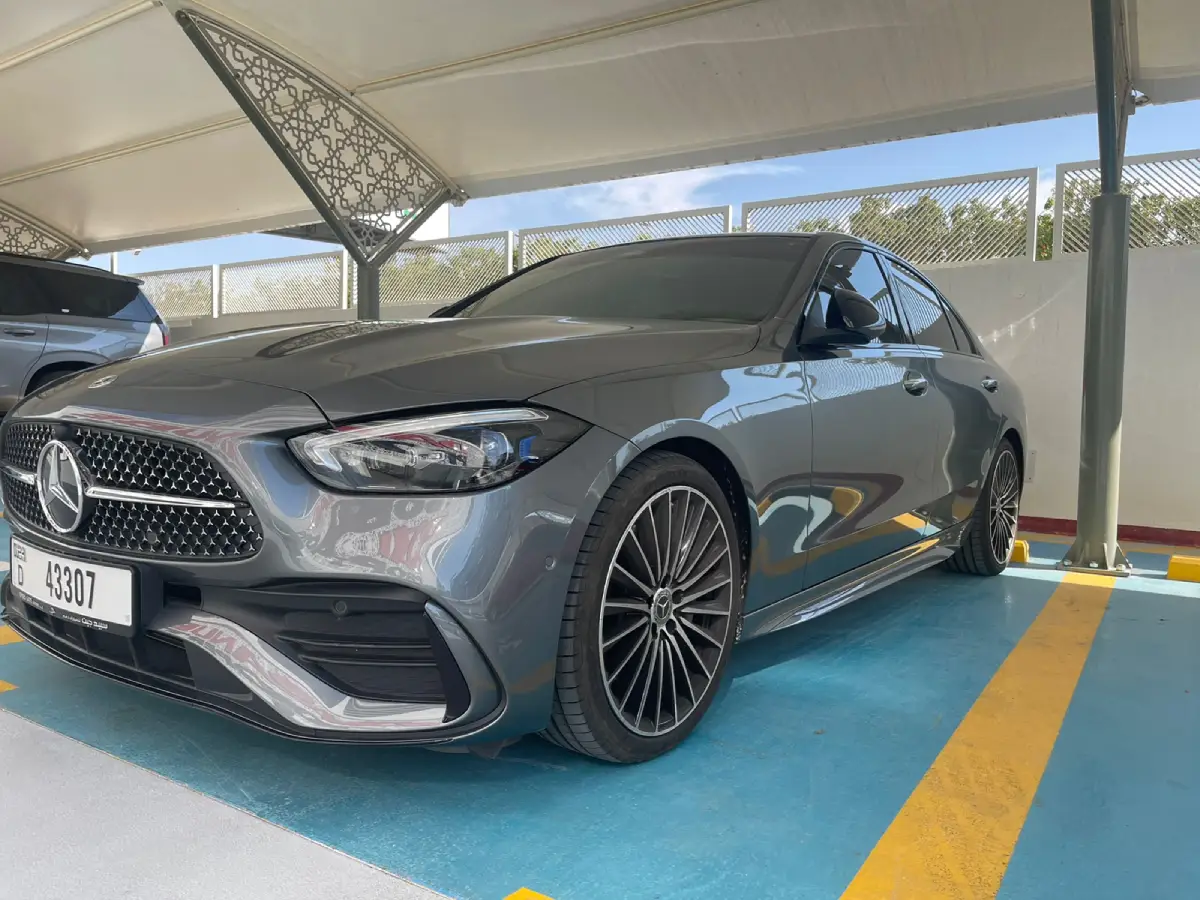 2023 Mercedes Benz C-class 