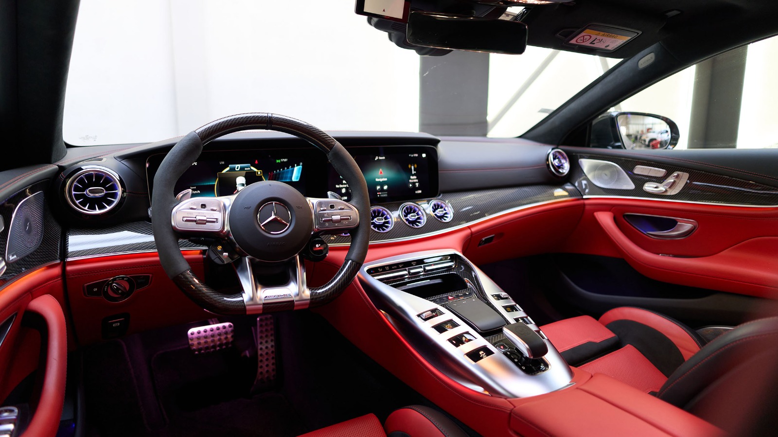 2022 مرسيدس بنز AMG GT 63S 