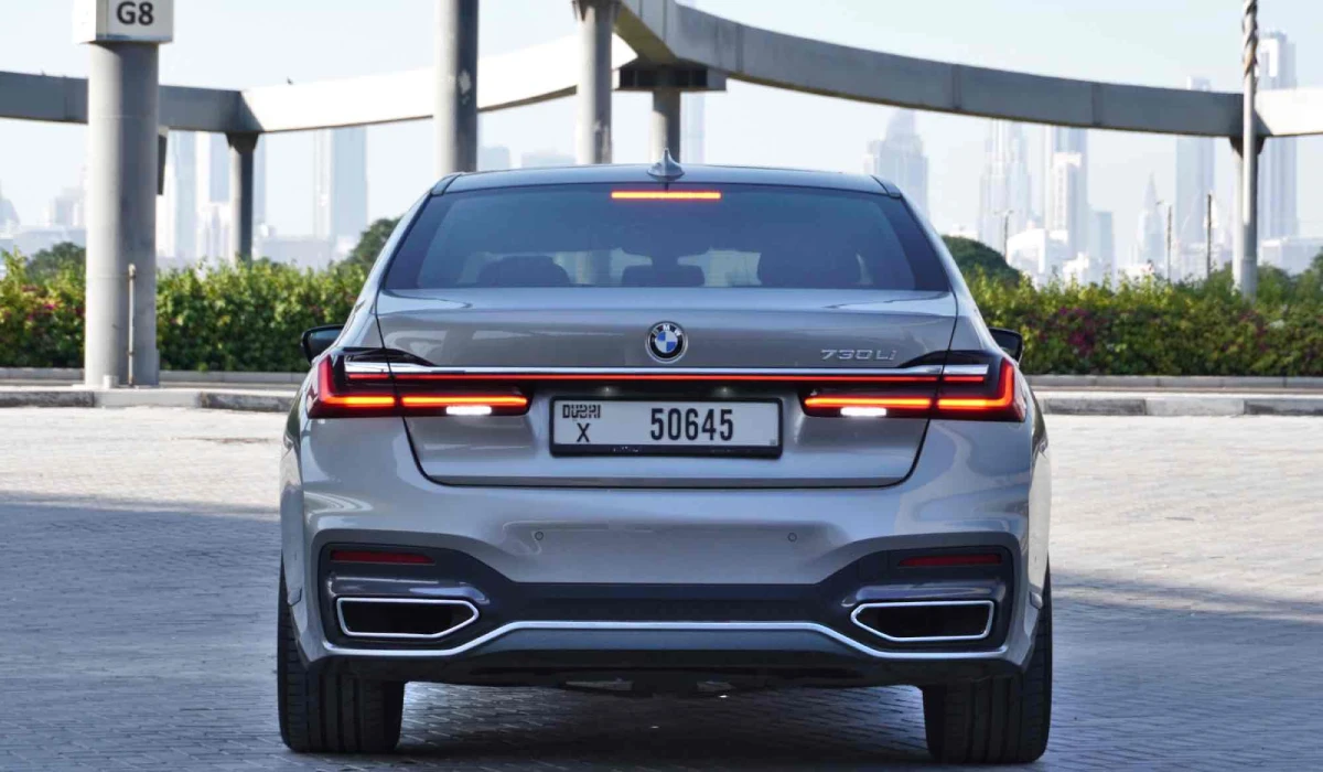 2022 بي ام دبليو Series 7 