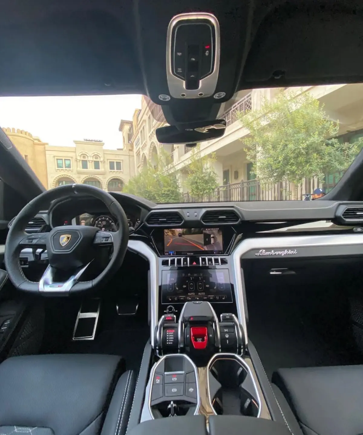 2022 Lamborghini Urus 