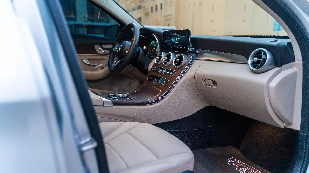 2020 Mercedes Benz C-class 