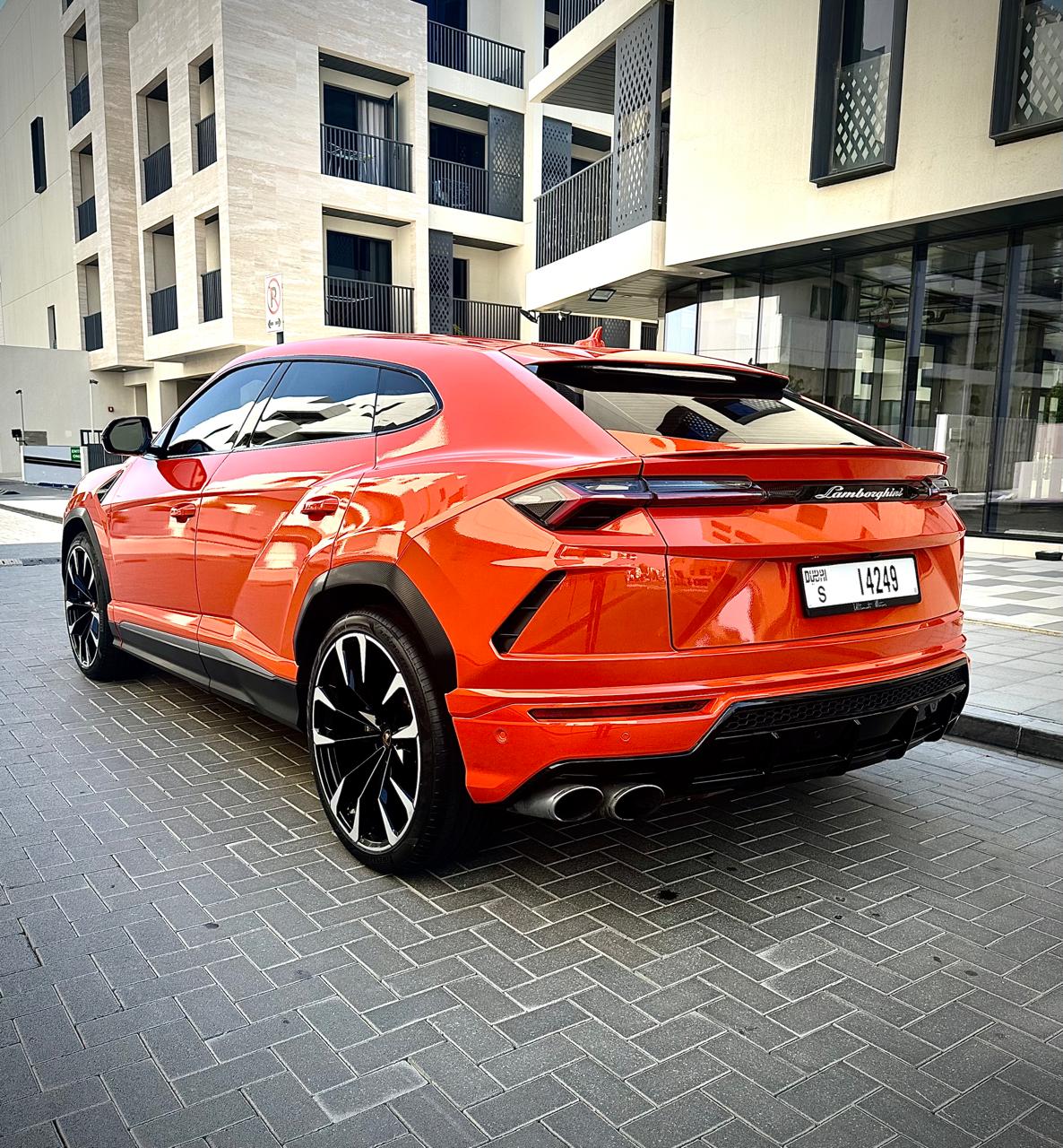 2023 Lamborghini Urus 