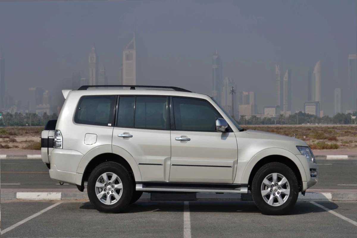 2021 Mitsubishi Pajero 