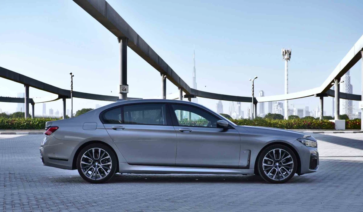 2022 بي ام دبليو Series 7 