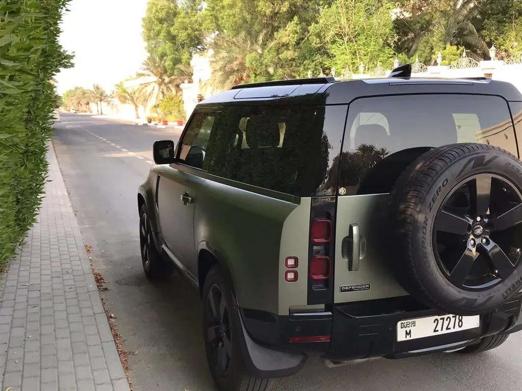 2022 Land Rover Defender 