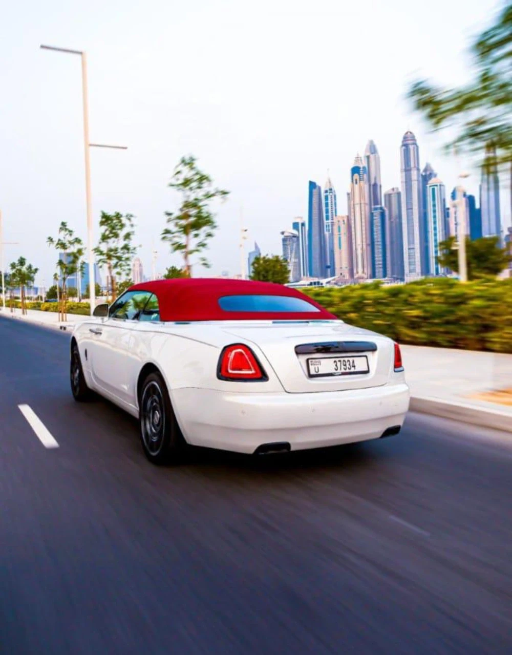 2019 Rolls-Royce Dawn 