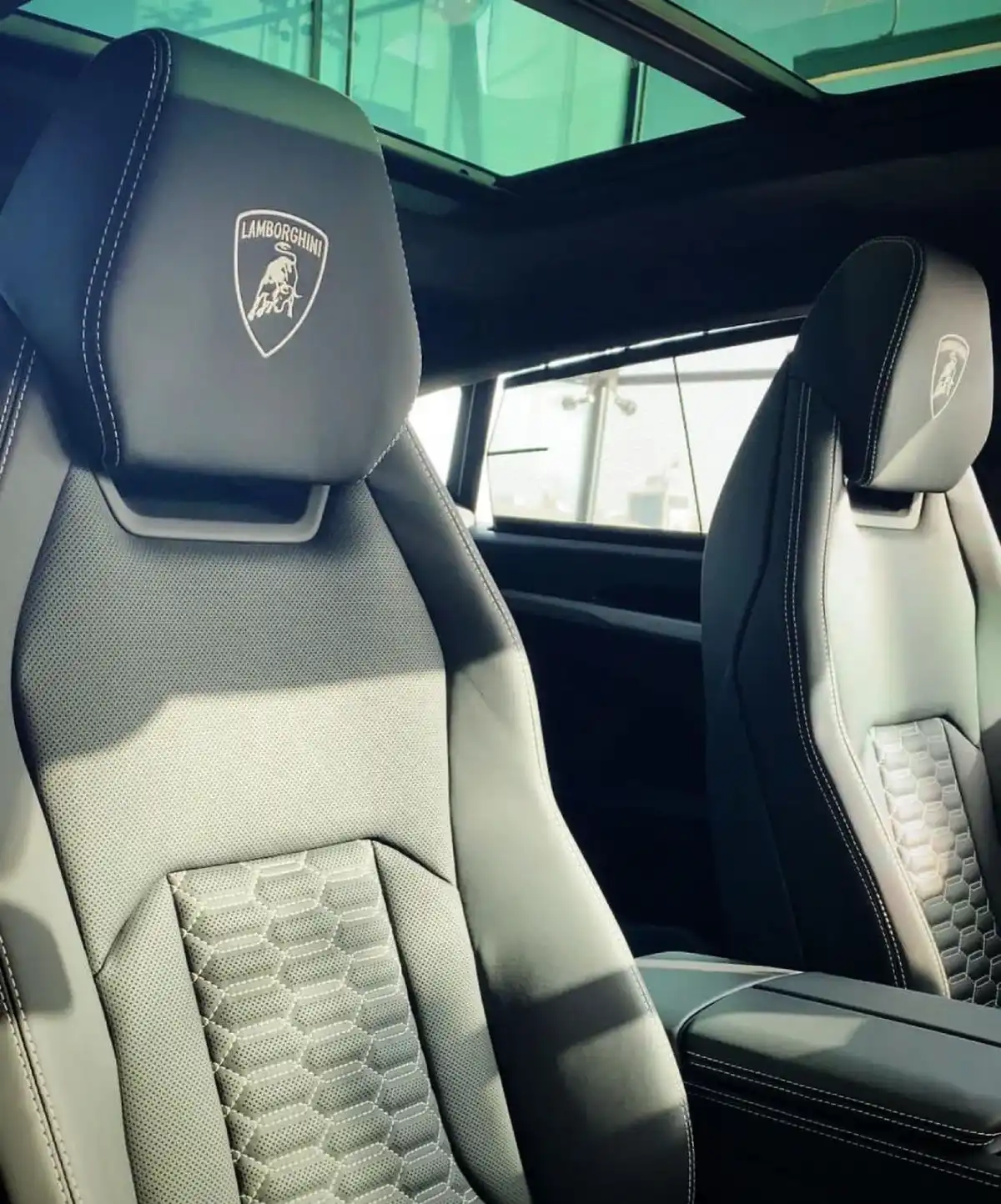 2022 Lamborghini Urus 