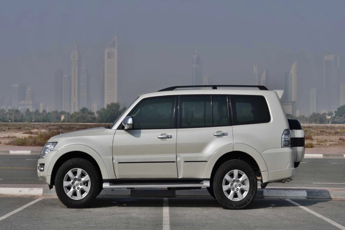 2021 Mitsubishi Pajero 