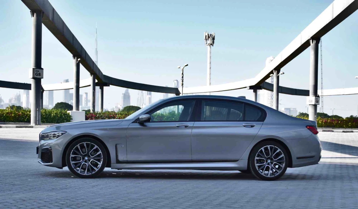 2022 بي ام دبليو Series 7 