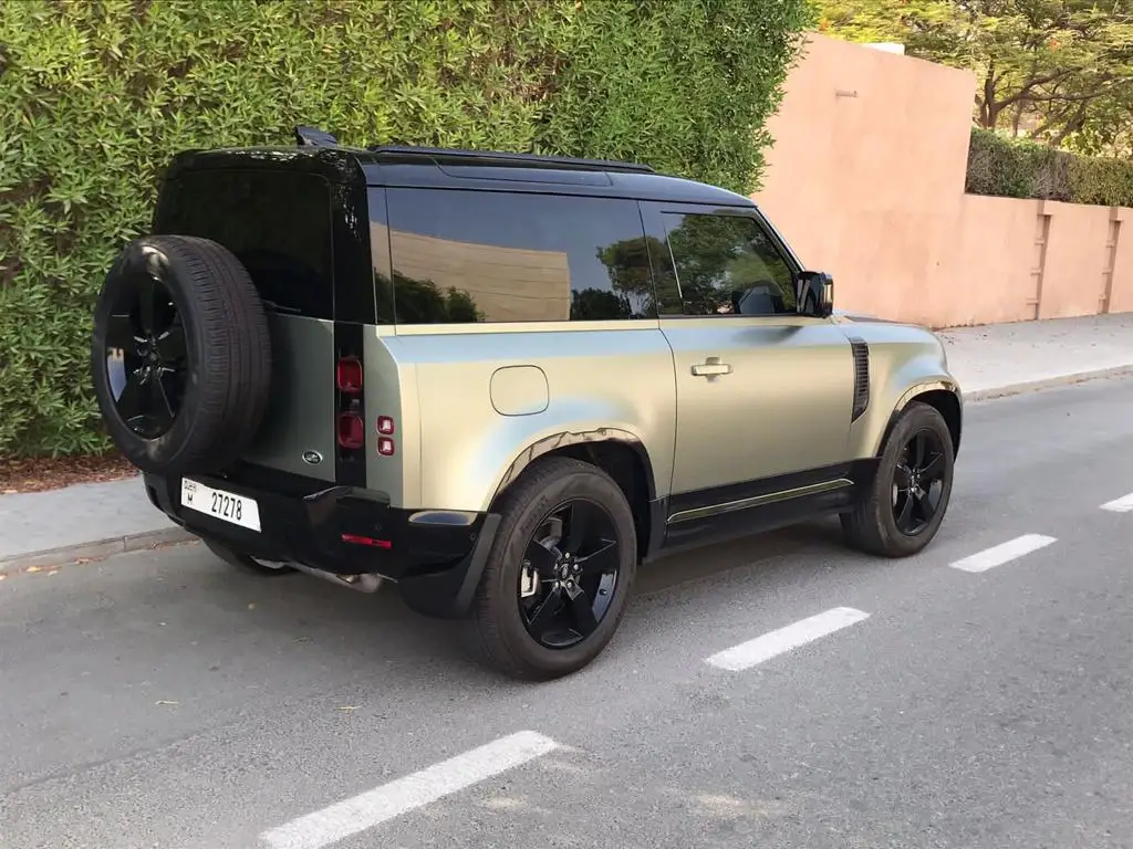 2022 Land Rover Defender 