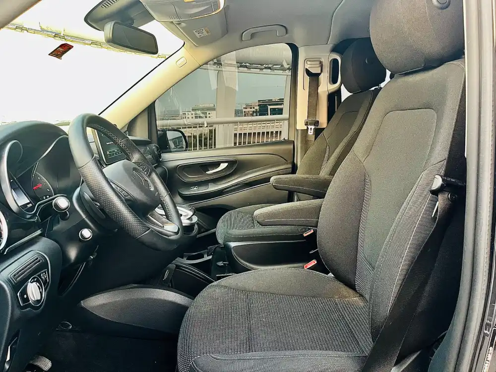 2021 Mercedes Benz V-class 