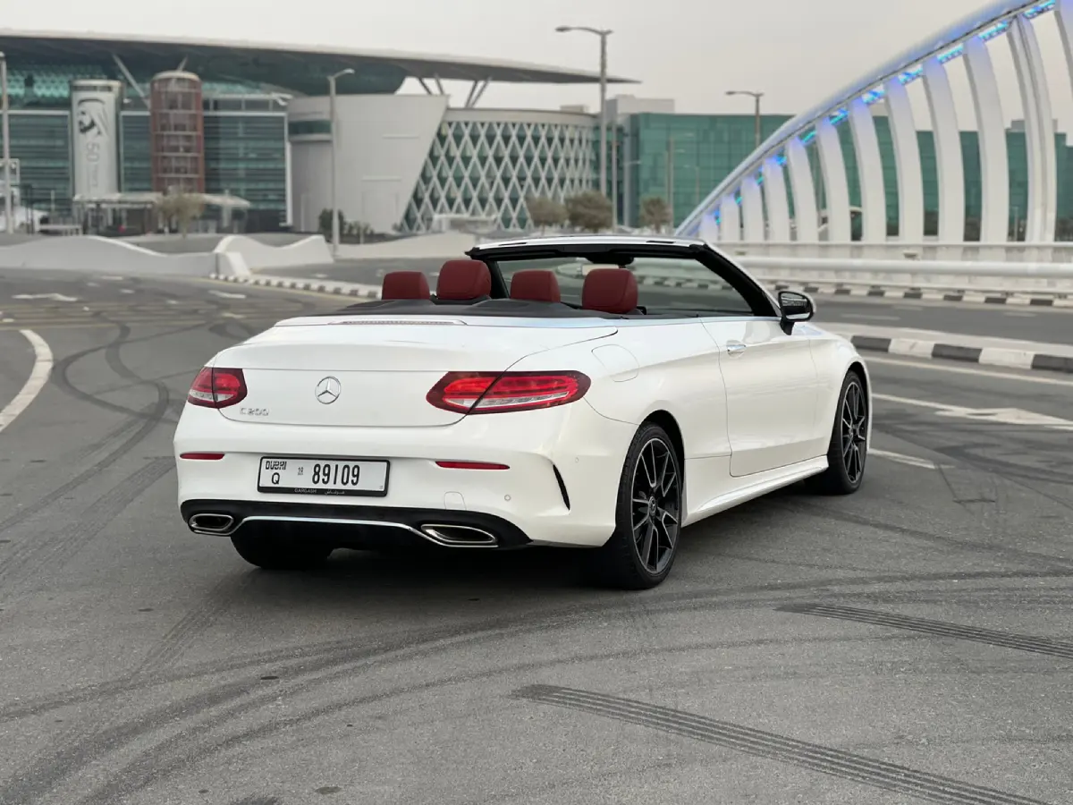 2023 Mercedes Benz C-class 
