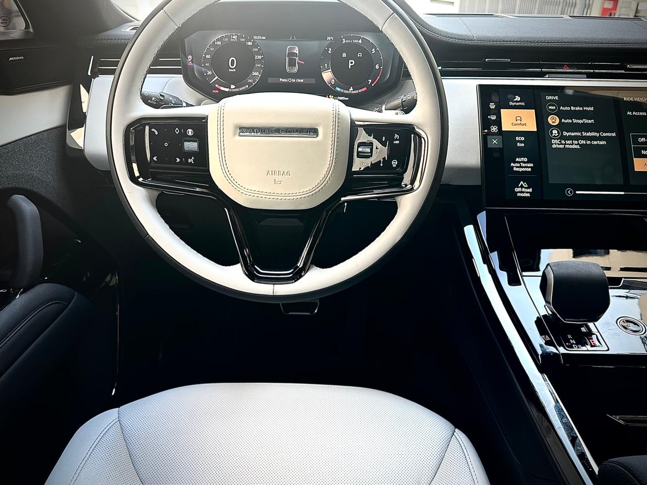 2024 Land Rover Discovery 