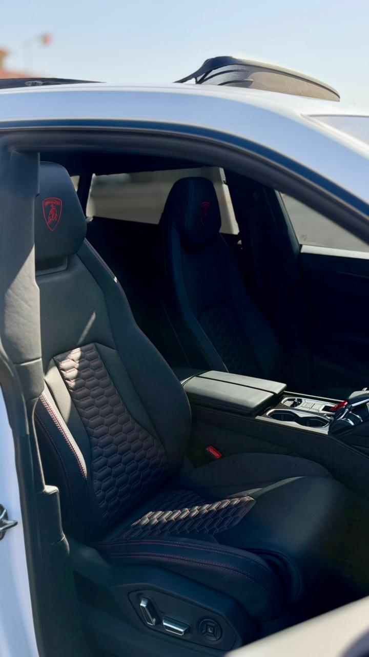 2023 Lamborghini Urus 