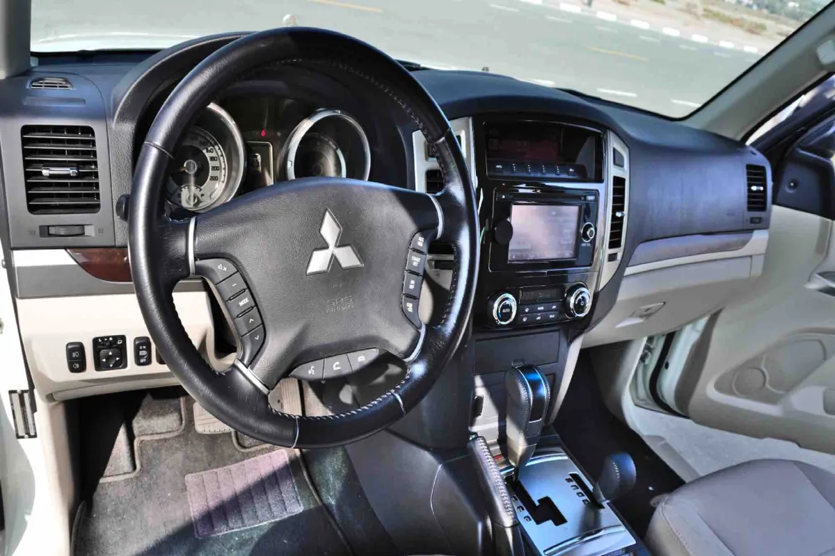 2021 Mitsubishi Pajero 