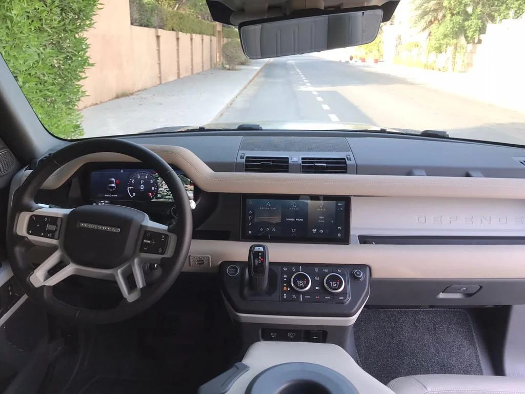 2022 Land Rover Defender 