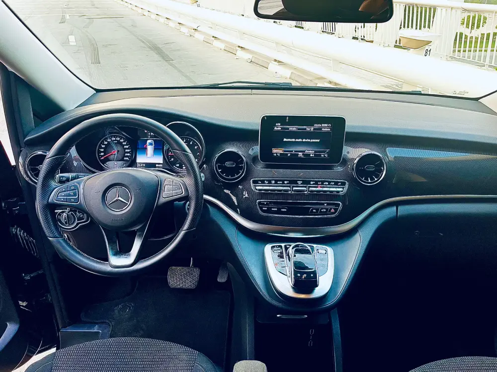 2021 Mercedes Benz V-class 