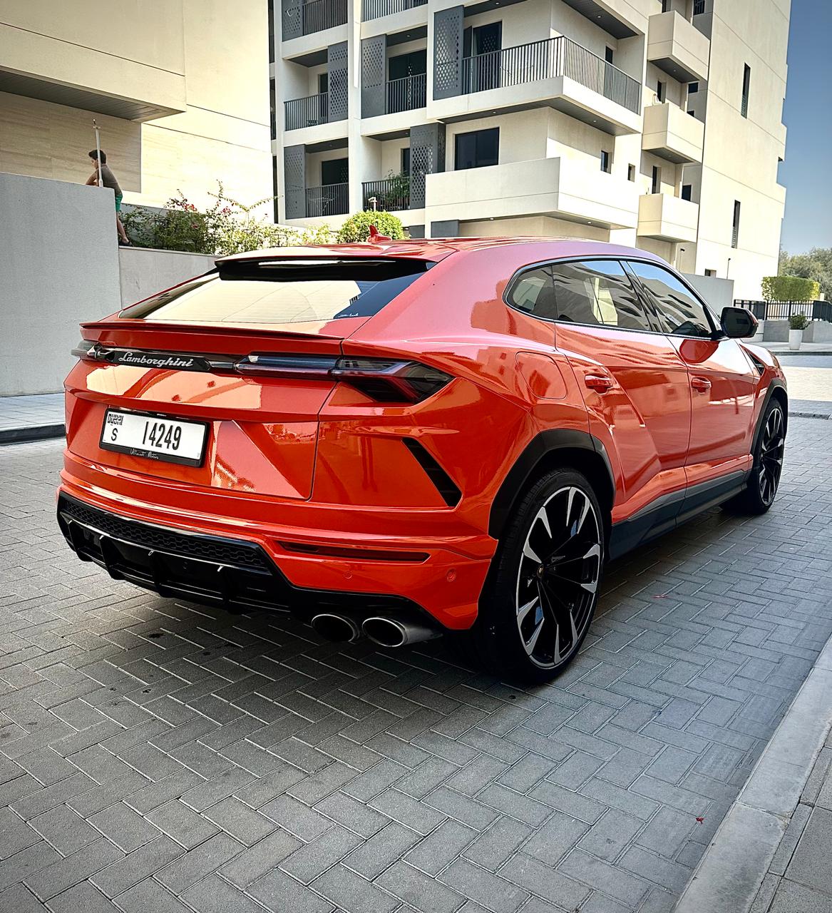 2023 Lamborghini Urus 