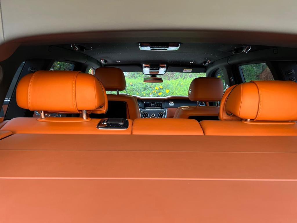 2022 رولز رويس كولينان 