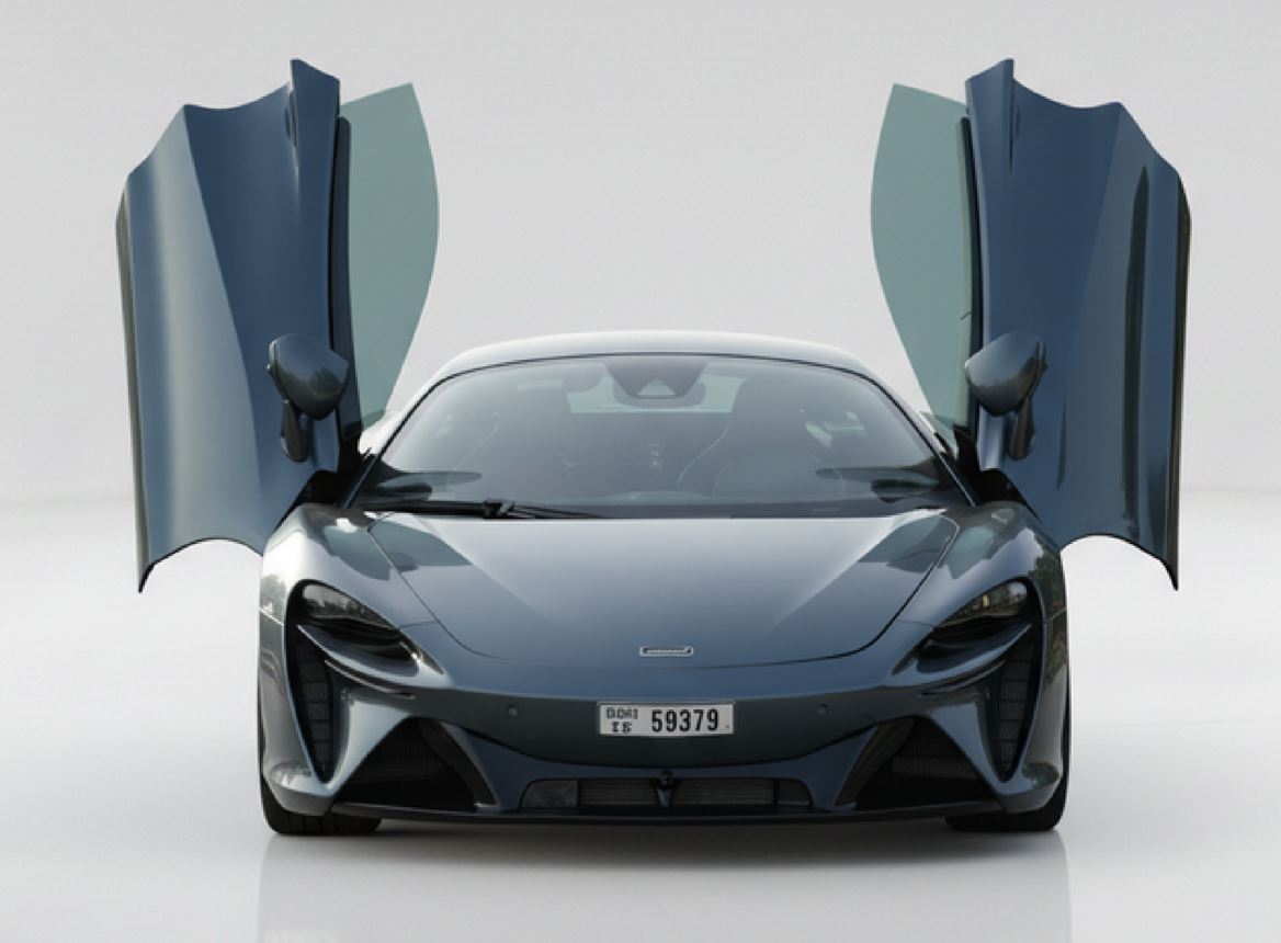 2023 McLaren Artura 