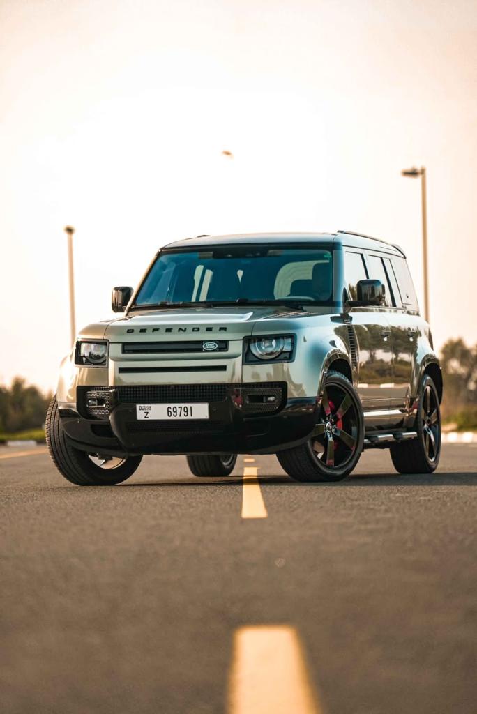 2023 Land Rover Defender 