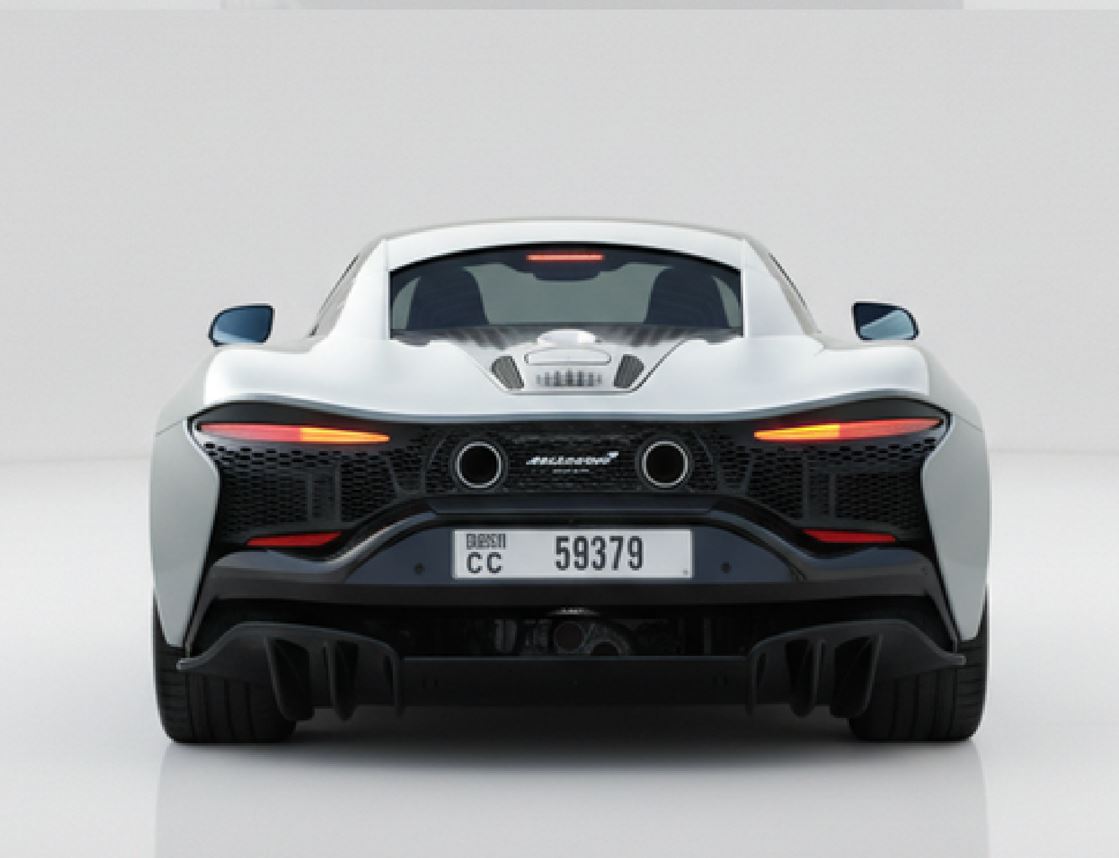 2023 McLaren Artura 
