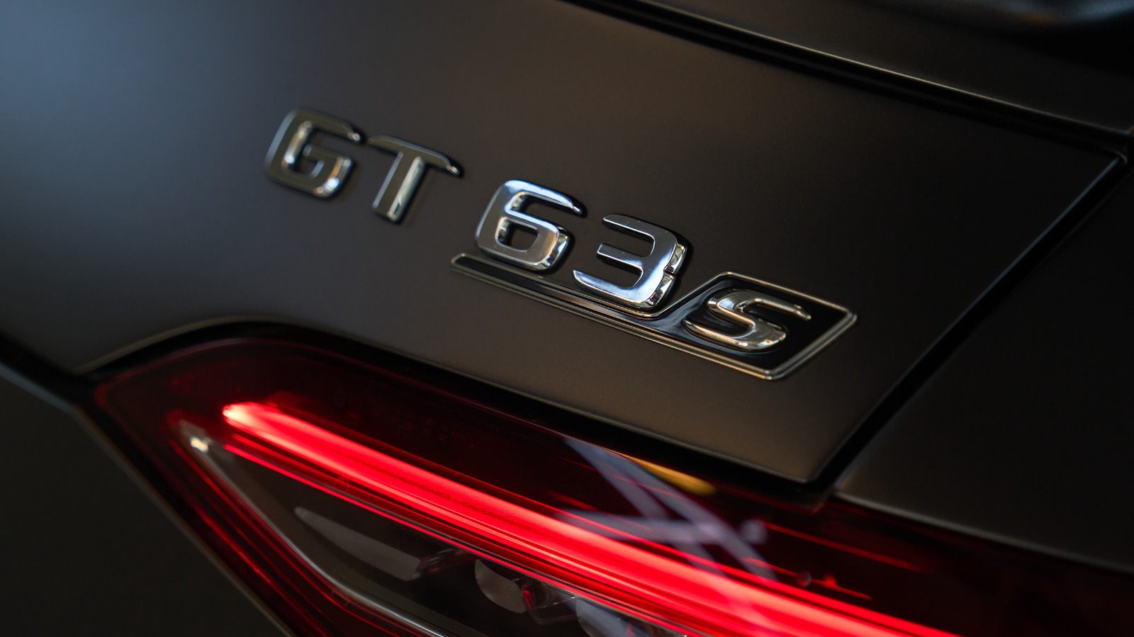 2022 مرسيدس بنز AMG GT 63S 
