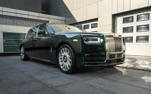 Rolls-Royce Phantom - Bespoke Design - EWBÂ V12 2022 Rental Car Dubai,UAE